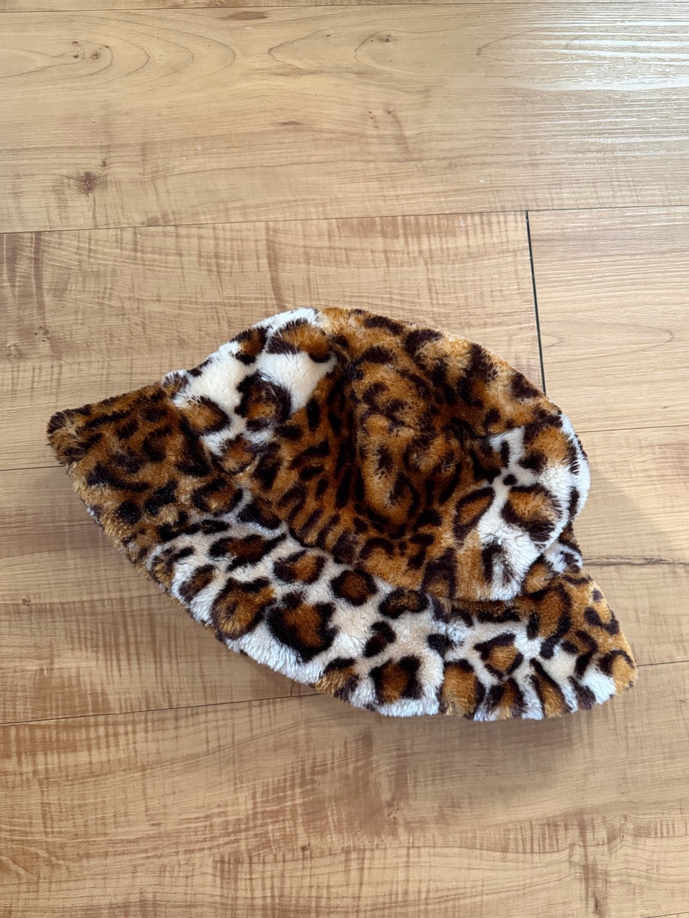 Leopard Faux Fur Bucket Hat